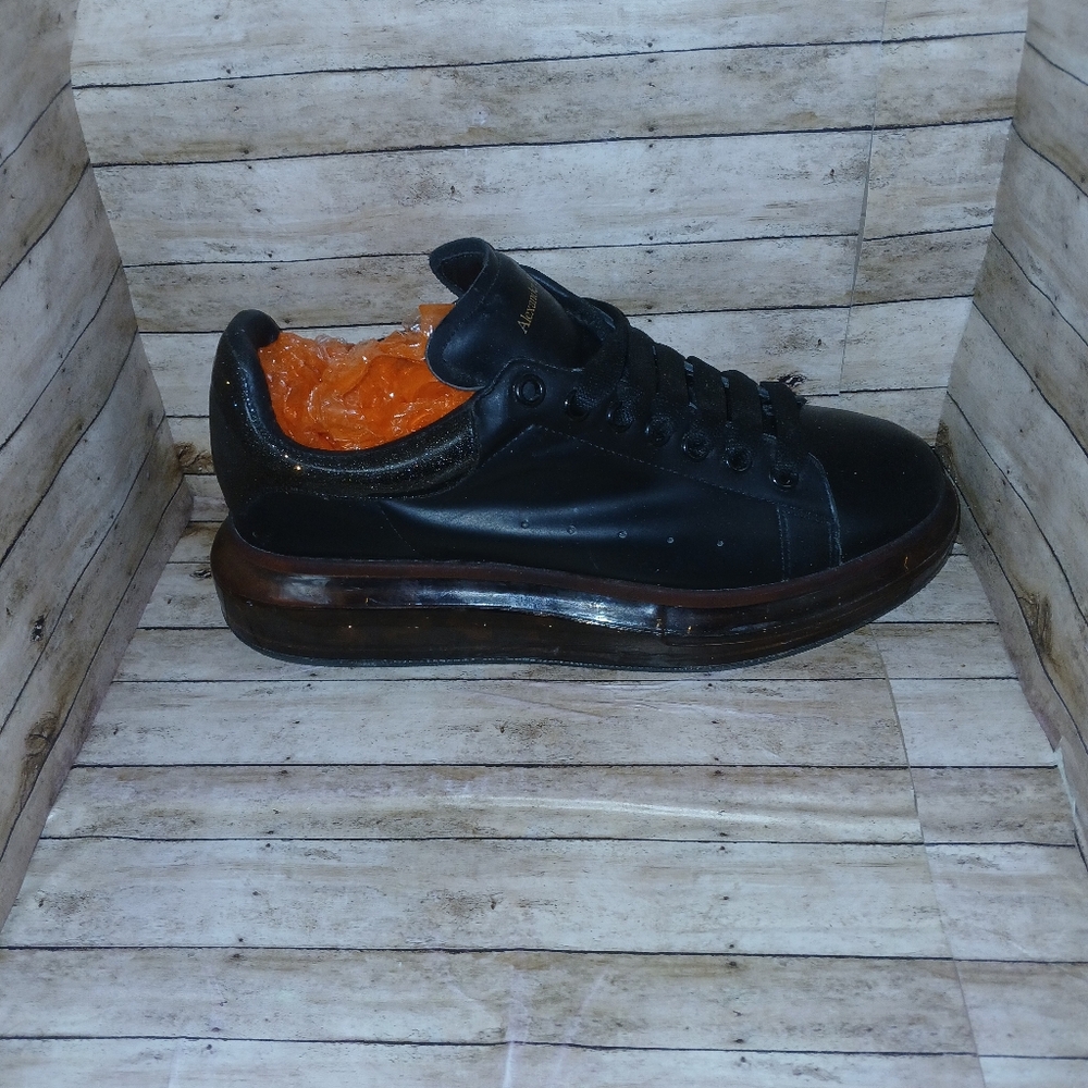 Alexander McQueen Black Leather Low-Top Lace-Up Sneakers - Picture 3 of 5